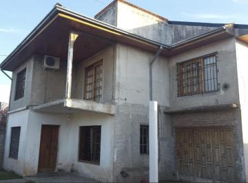 Casa · 630m² · 4 Dormitorios · 1 Cochera · Casa - Monte Grande