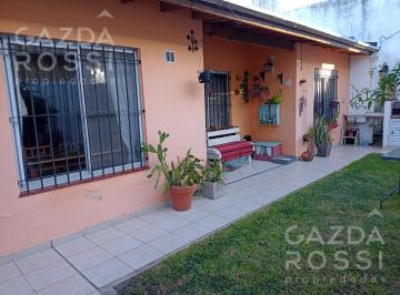 Casa · 53m² · 3 Ambientes · Casa - Rafael Calzada