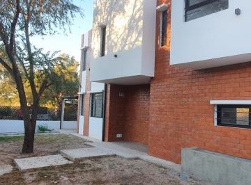 Casa de 4 ambientes, Córdoba · Alquilo Casa en Barrio La Carolina de 3 Dorm. - Guardia 24hs
