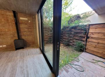 PH · 81m² · 3 Ambientes · PH Arroyito Río de Diseño!