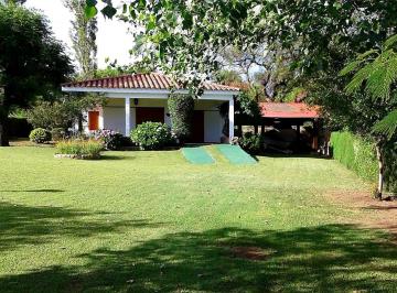Casa de 4 ambientes, Villa Santa Cruz del Lago · Casa en Alquiler en Lago Azul - Villa Santa Cruz del Lago - a 1 Cuadra Lago