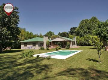 Quinta vacacional de 9 ambientes, Sauce Viejo · Casa 7 Amb / con Pileta a 240 m del Rio - Rn11 Km 450,4 - Sauce Viejo
