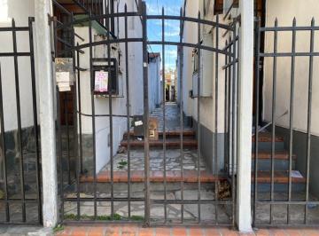 PH · 47m² · 2 Ambientes · PH en Venta de 2 Ambientes en Banfield