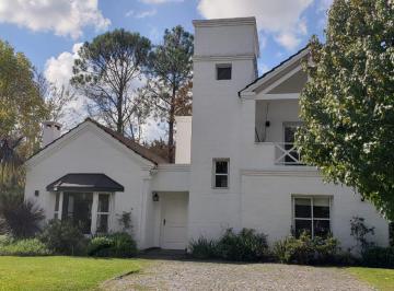 Casa de 7 ambientes, Pilar · Casa en Venta Mayling C. C. - Hirusta Propiedades