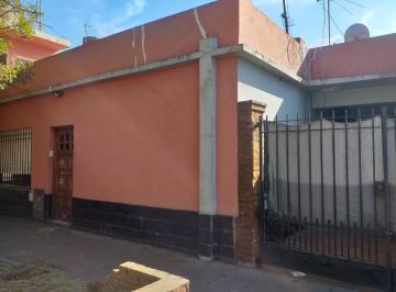 Casa · 120m² · 4 Ambientes · 1 Cochera · Venta Casa 4 Ambientes, Lanus Este