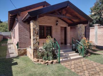 Casa · 175m² · 4 Ambientes · 1 Cochera · Casa - La Cumbre Cordoba 4 Ambientes, 3 Baños Mas Toilette, Escritorio, Gran Parque.
