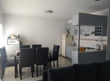 PH · 80m² · 3 Ambientes · PH - Villa Luzuriaga