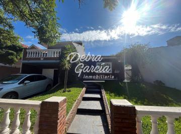Casa · 133m² · 4 Ambientes · 1 Cochera · Venta Casa 4 Ambientes La Lucila del Mar Garage Gas Natural