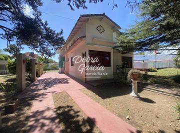 Casa · 600m² · 10 Ambientes · Casa en Venta con Pileta y Departamentos en Mar de Ajo