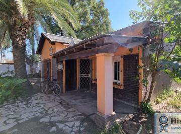 Casa · 131m² · 3 Ambientes · Casa en Venta, en del Viso, Sobre La Calle Fontana