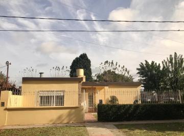 Casa de 7 ambientes, Almirante Brown · Casa en Venta