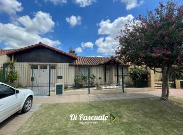 Casa · 154m² · 5 Ambientes · 1 Cochera · Venta Chalet Sobre 465 m² - Moreno Norte