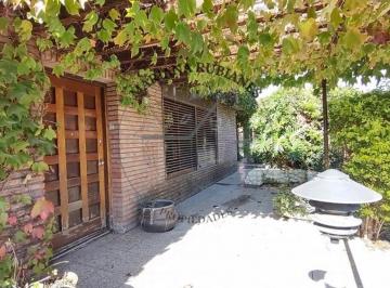 Casa · 180m² · 3 Ambientes · 1 Cochera · Casa en Venta en Country Maschwitz Club