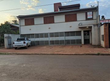 Edificio de 4 ambientes, Puerto Iguazú · Propiedad Multifamiliar Única en Puerto Iguazú: 4 Unidades y Cocheras