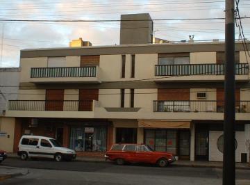 Departamento · 50m² · 2 Ambientes · Departamento Centrico