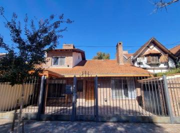 ARG-ARG-1564_2 · Casa en Muy Linda Cuadra C/ Seguridad - Beccar Sucre