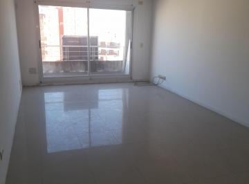 Departamento de 1 ambiente, Barracas · Oportunidad! Depto 1 Amb Cfte C/ Cochera