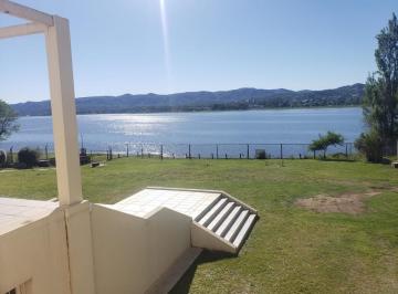 Casa de 7 ambientes, Villa Carlos Paz · 10127 - Casa de Categoria en Carlos Paz