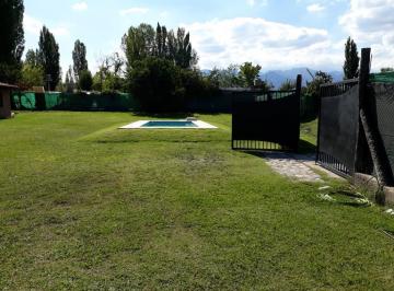Casa de 5 ambientes, Las Compuertas · Hermosa Casa con Gran Parque y Piscina en Las Compuertas