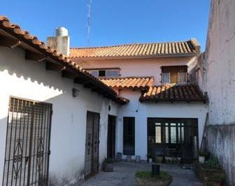 Casa de 6 ambientes, La Plata · Casa en Venta Dos Plantas - Excelente Oportunidad
