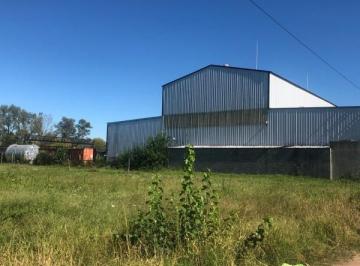 Bodega-Galpón · 1500m² · 1 Dormitorio · Nave en Venta en La Reja Norte - Parque Industrial.