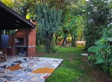 Casa de 4 ambientes, Puerto Iguazú · Ubicación Premium: Casa con Jardín y Quincho a Pasos de Av Córdoba