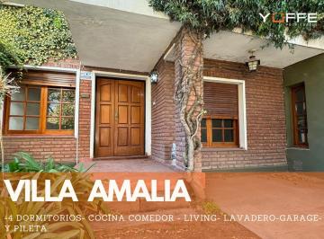 Casa · 216m² · 8 Ambientes · 2 Cocheras · Casa - Villa Amalia