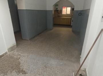 PH de 2 ambientes, Tres de Febrero · PH 2 Amb. en Excelente Ubicación, a m del Centro de Santos Lugares y Estación del Tren San Martín