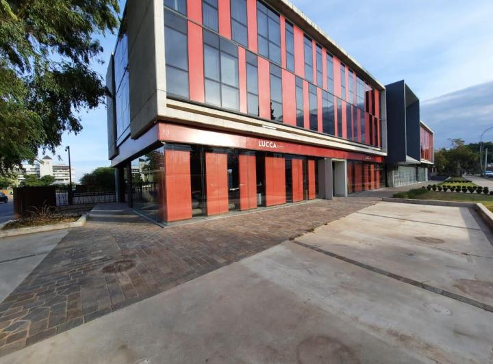 Local comercial · 140m² · 1 Ambiente