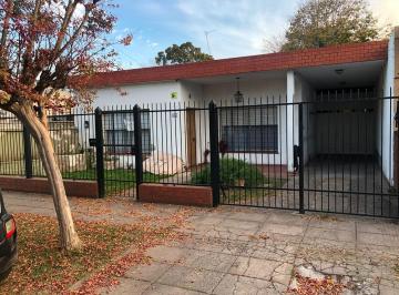 Casa · 100m² · 3 Ambientes · 3 Cocheras · Casa en Venta 3 Ambientes Ituzaingo Sur
