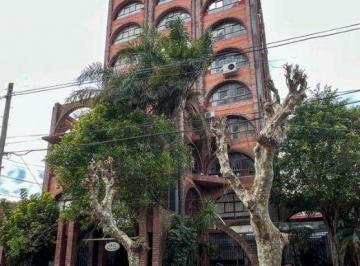 Oficina comercial · 34m² · 2 Ambientes · Nuevo Precio - Oficina 3 Amb - 9° Piso - 35 m² Cub. Aprox - con 2 Despachos - con Renta