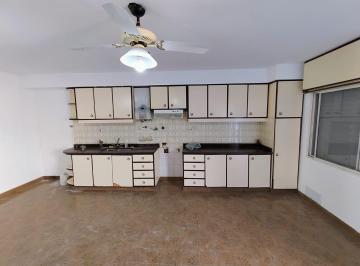 Casa · 294m² · 3 Ambientes · 1 Cochera · Se Vende Casa con Galpón Comercial en Barrio Las Delicias