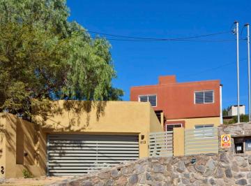 PH de 4 ambientes, Villa Allende · Dúplex de 2 Dorm. en Cumbres de Villa Allende con Terraza, Asador y Cochera Doble