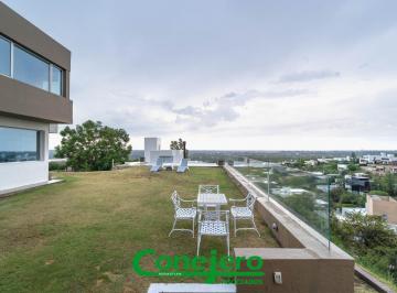 Casa · 430m² · 10 Ambientes · 5 Cocheras · La Rufina Casa 2 Plantas 4 Dorm. con Excelente Vista y Gran Patio Plano y Pileta