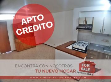 Departamento de 2 ambientes, Monte Castro · Departamento Dividido en 2 Ambientes con Balcón