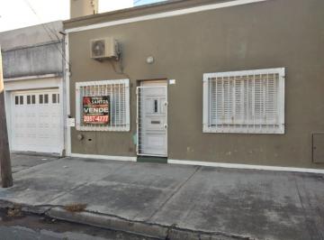 Casa de 3 ambientes, Quilmes · Venta en Block, Ideal Dos Familias