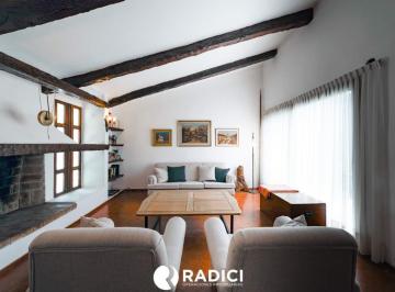 Foto · Se Vende Esta Hermosa Casa de 3 Dorm. con Patio, Pileta y Quincho en Alberdi