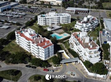 Foto · Venta Dpto en Condominio con Seguridad y Amenities - 2 Dorm C Balcon y Cochera - Lo Vemos