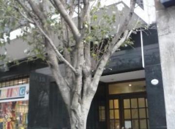 Departamento · 35m² · 2 Ambientes · Venta Ó Alquiler 2 Amb en Lanus Este a m de Av 9 de Julio
