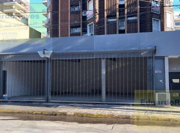 Local comercial · 300m² · Local Sobre Av 9 de Julio, a Estrenar!