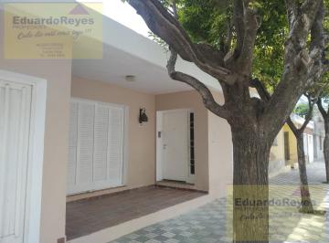 Casa · 170m² · 4 Ambientes · 1 Cochera · Casa - Oliva