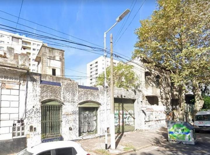 Terreno · 1212m²