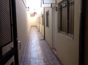 Casa de 3 ambientes, Rosario · Alquiler - Casa de Pasillo - 2 Dorm. - Argerich Bis 700