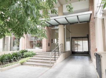 Departamento de 3 ambientes, Lomas de Zamora · Departamento en Venta, Centro de Banfield, Tres Ambientes con Cochera