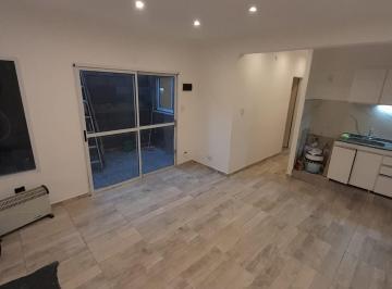 PH · 30m² · 2 Ambientes · Alquiler Departamento - Fray Mamerto Esquiu Al 2200 Lanus