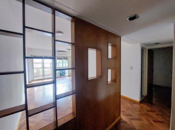 Departamento · 107m² · 4 Ambientes · 1 Cochera · Departamento en Alquiler con Cochera en Flores