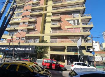 Departamento de 3 ambientes, Lanús · Departamento 3 Ambientes con Cochera en Exc. Ubicación