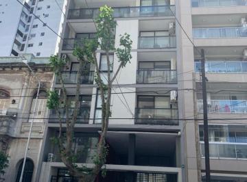Departamento · 41m² · 2 Ambientes · Departamento de 1 Amb Al Frente con Amplio Patio!