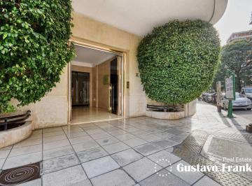 Departamento de 4 ambientes, Recoleta · Av Alvear Esq Libertad, Plaza C Pelegrini