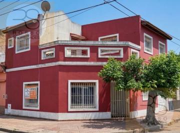 Casa · 95m² · 3 Ambientes · 2 Cocheras · Casa 3 Ambientes en Venta - Haedo